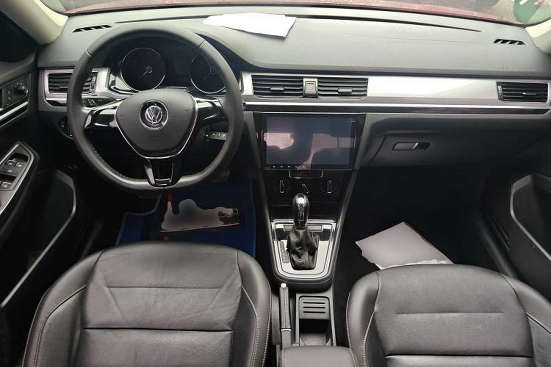 Used Volkswagen Bora 2017 1.6L Automatic Comfort Model Center Console