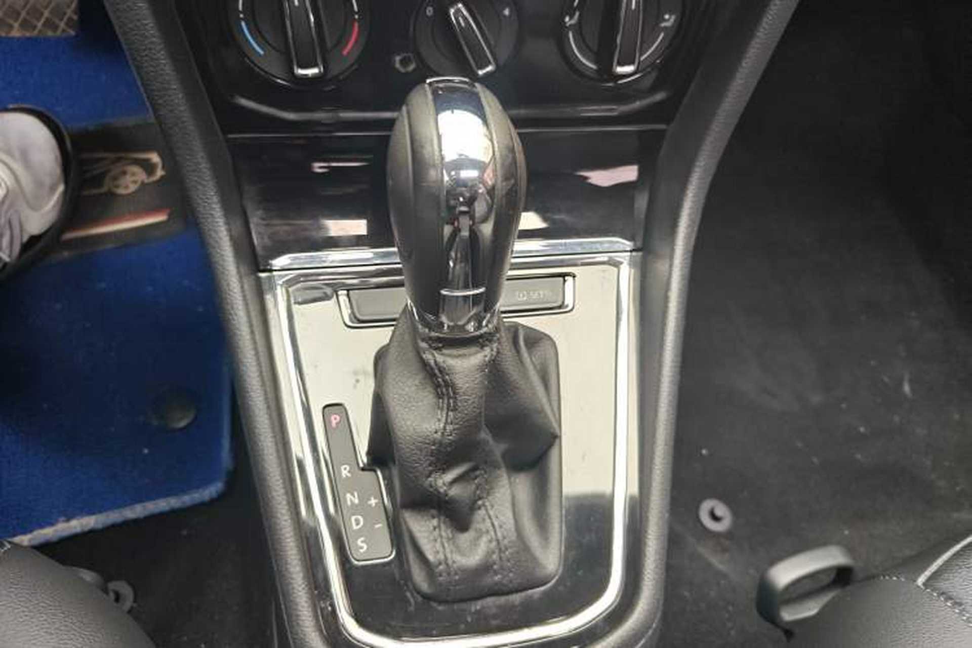 Used Volkswagen Bora 2017 1.6L Automatic Comfort Model Gear Lever