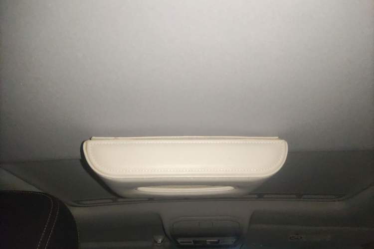 Used Volkswagen Bora 2017 1.6L Automatic Comfort Model Headliner