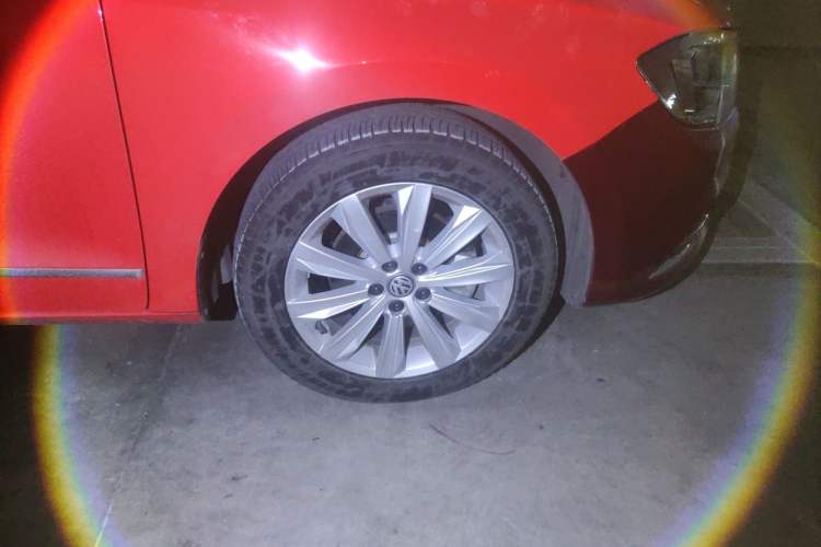 Used Volkswagen Bora 2017 1.6L Automatic Comfort Model Right Front Wheel Hub
