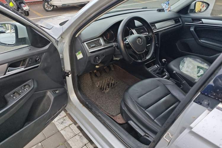 Used Volkswagen Bora 2017 1.6L Manual Comfort Model Driver Seat