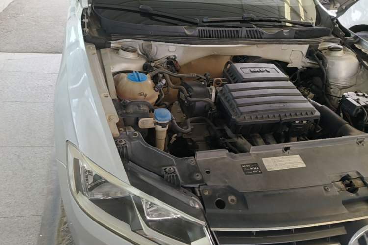 Used Volkswagen Bora 2017 1.6L Automatic Fashion Model Engine Bay Right