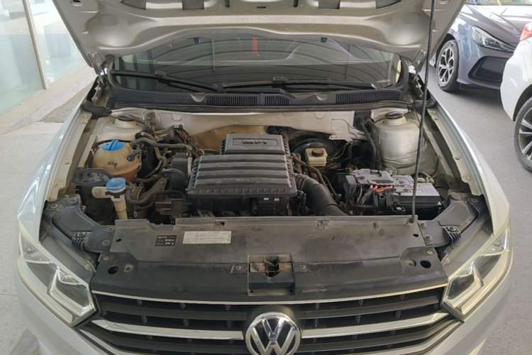 Used Volkswagen Bora 2017 1.6L Automatic Fashion Model Engine Bay
