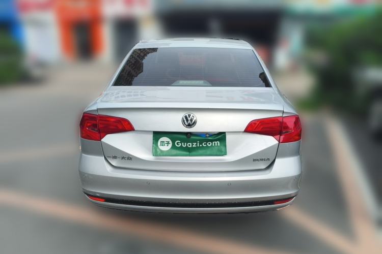 Used Volkswagen Bora 2017 1.6L Manual Fashion Model Exterior 4