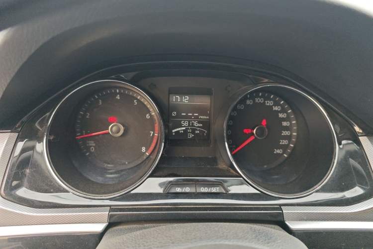 Used Volkswagen Bora 2017 1.6L Manual Comfort Model Instrument Cluster
