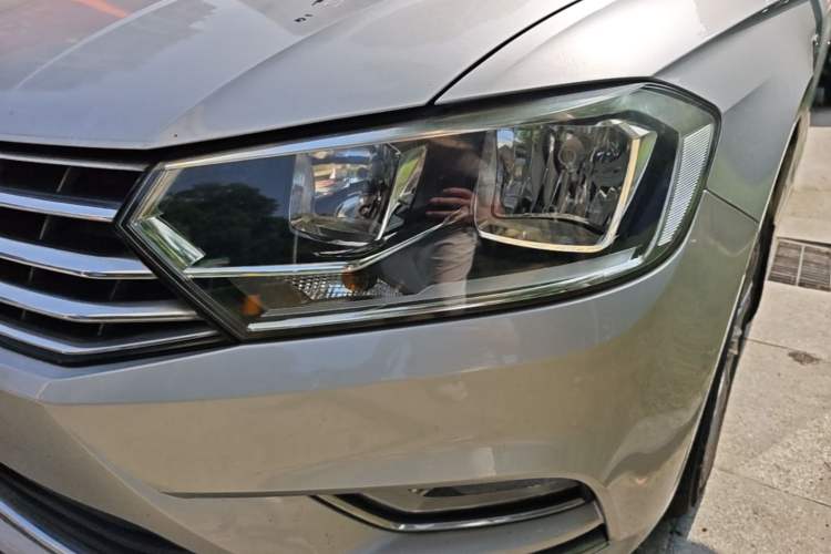 Used Volkswagen Bora 2017 1.6L Automatic Comfort Model Left Front Headlight