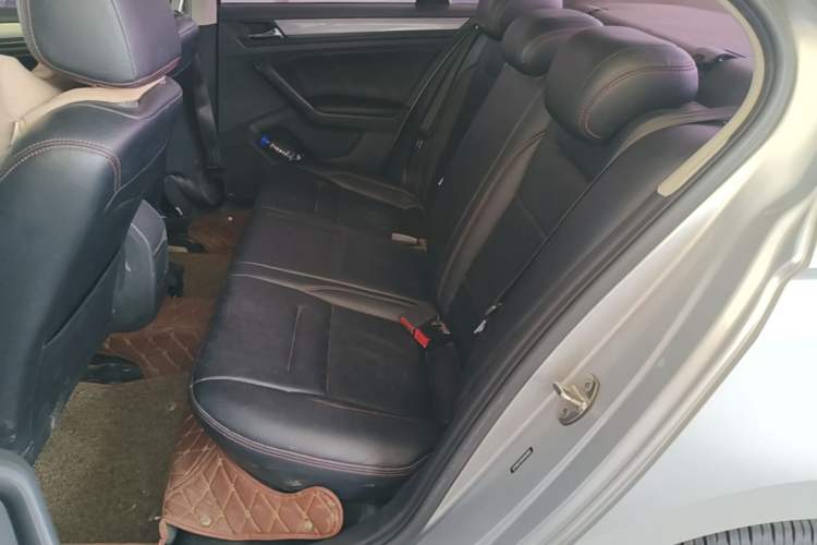 Used Volkswagen Bora 2017 1.6L Automatic Fashion Model Left Rear Seat