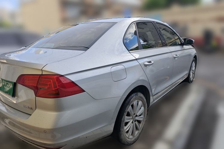 Used Volkswagen Bora 2017 1.6L Manual Comfort Model Rear Right 45 Deg