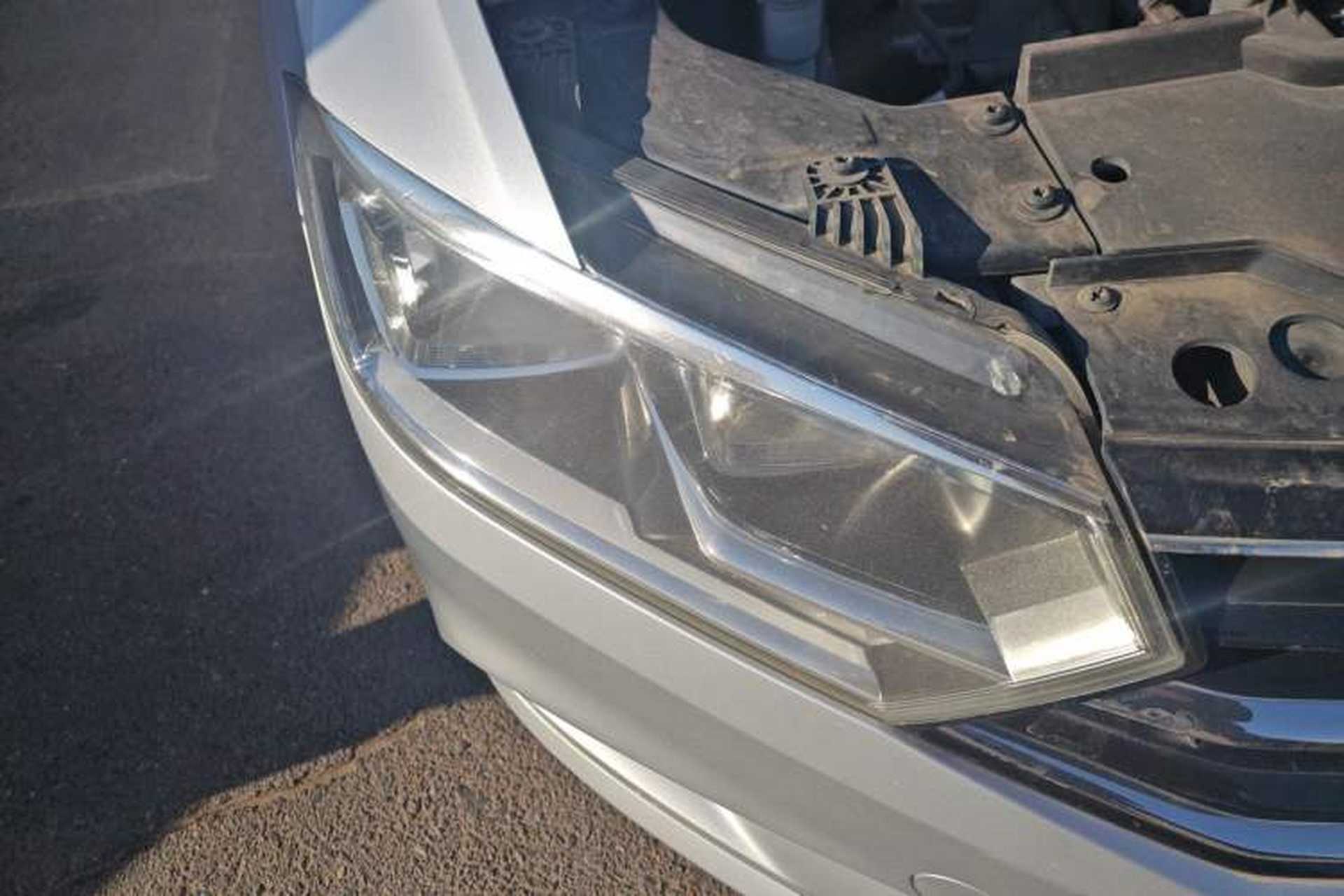 Used Volkswagen Bora 2017 1.6L Manual Comfort Model Right Front Headlight
