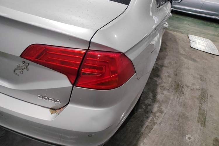 Used Volkswagen Bora 2017 1.6L Automatic Fashion Model Right Rear Taillight