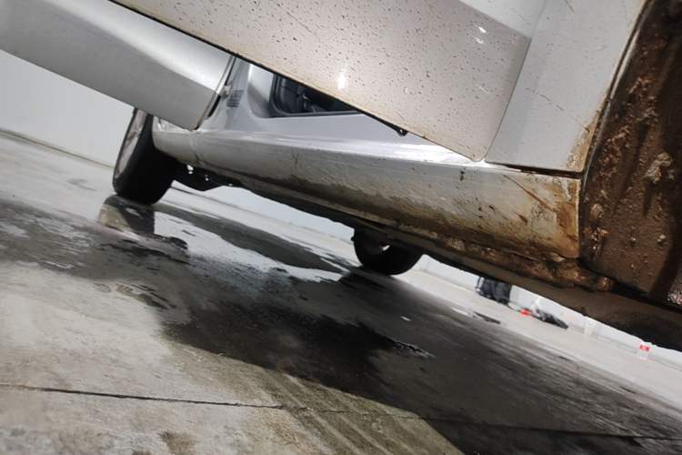 Used Volkswagen Bora 2017 1.6L Automatic Fashion Model Right Side Sill