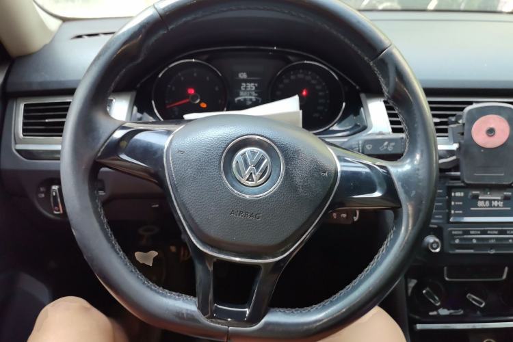 Used Volkswagen Bora 2017 1.6L Manual Comfort Model Steering Wheel