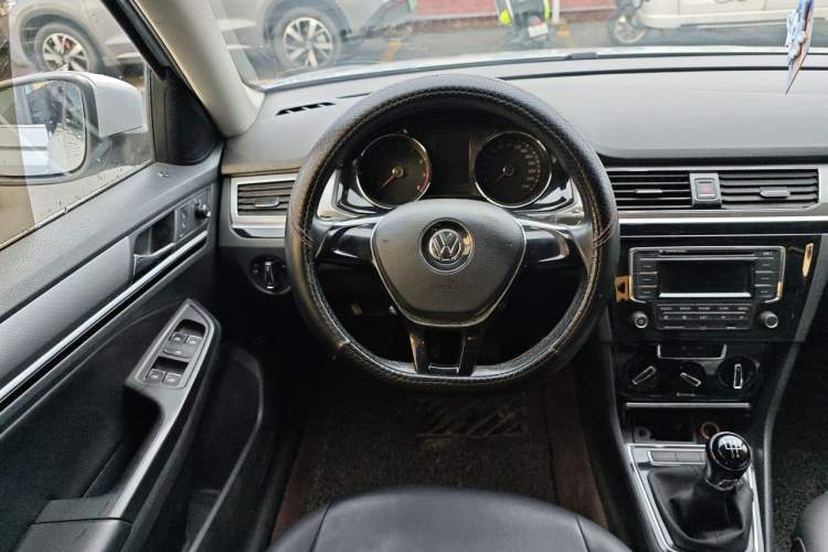 Used Volkswagen Bora 2017 1.6L Manual Comfort Model Steering Wheel