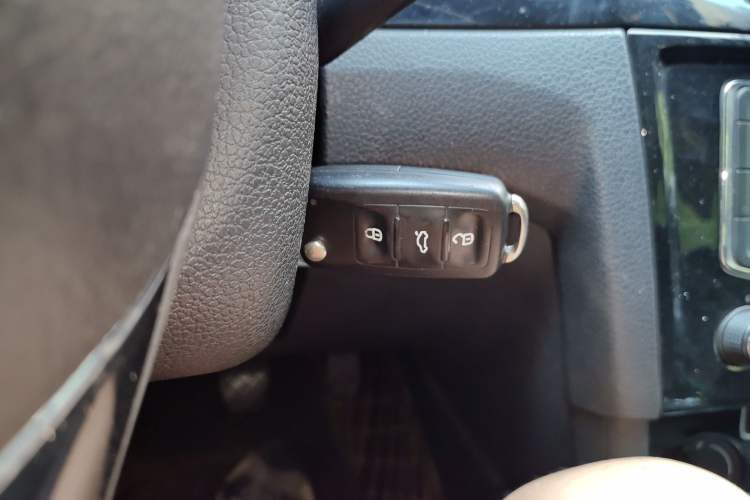 Used Volkswagen Bora 2017 1.6L Manual Comfort Model Vehicle Key
