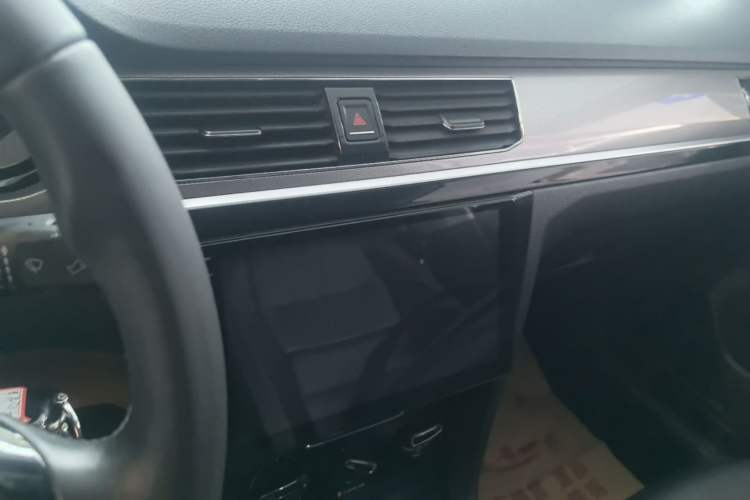 Used Volkswagen Bora 2017 1.6L Automatic Comfort Model Audio And AC Panel