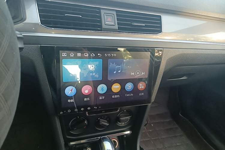 Used Volkswagen Bora 2017 1.6L Automatic Fashion Model Audio And AC Panel