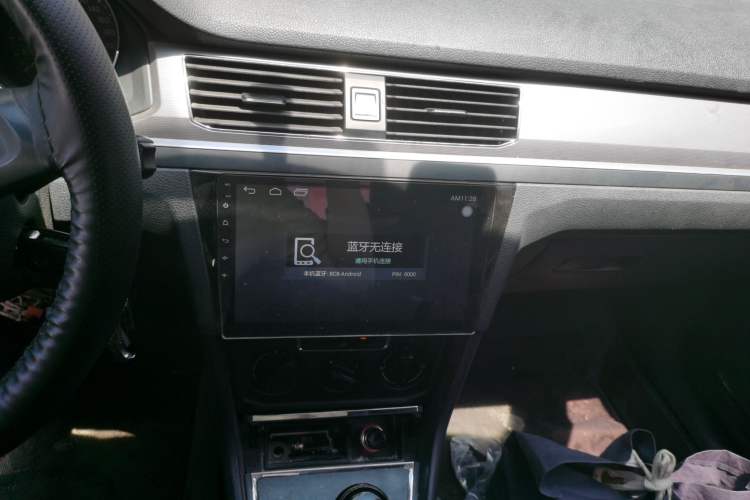 Used Volkswagen Bora 2017 1.6L Manual Fashion Model Audio And AC Panel