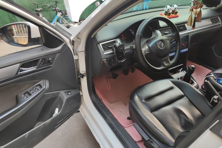 Used Volkswagen Bora 2017 1.6L Manual Fashion Model Driver Seat