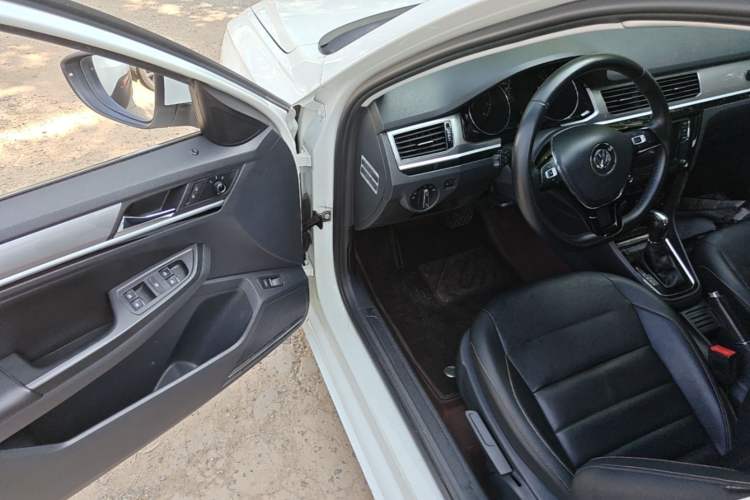 Used Volkswagen Bora 2017 1.6L Automatic Comfort Model Driver Seat
