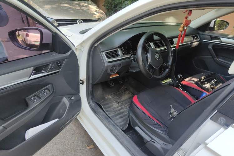 Used Volkswagen Bora 2017 1.6L Manual Comfort Model Driver Seat