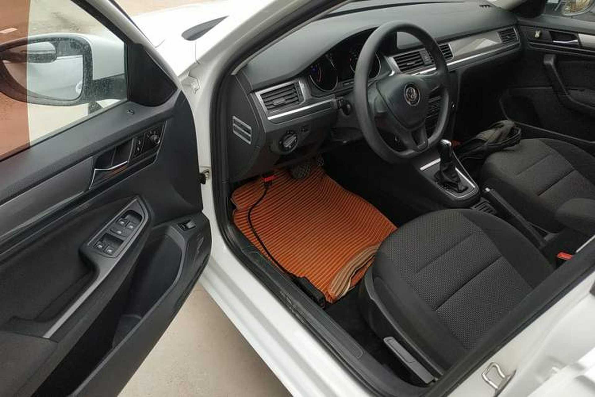 Used Volkswagen Bora 2017 1.6L Automatic Fashion Model Driver Seat
