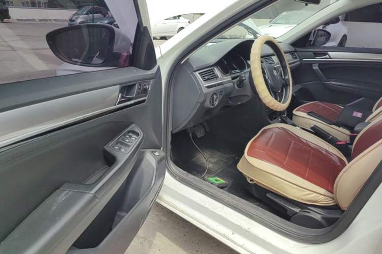 Used Volkswagen Bora 2017 1.6L Automatic Comfort Model Driver Seat