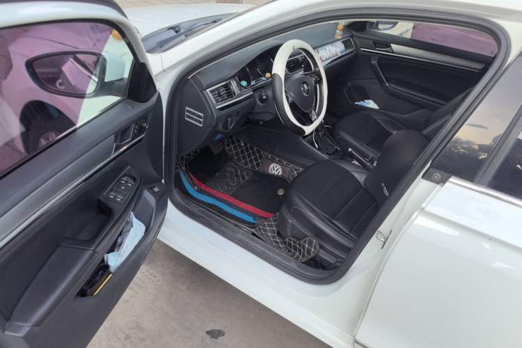 Used Volkswagen Bora 2017 1.6L Automatic Comfort Model Driver Seat
