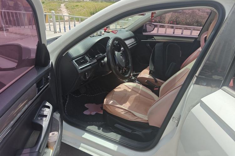 Used Volkswagen Bora 2017 1.6L Automatic Comfort Model Driver Seat