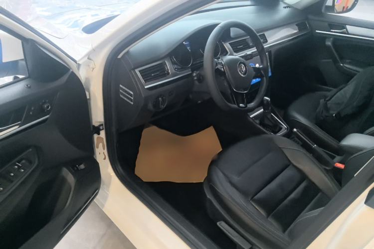 Used Volkswagen Bora 2017 1.6L Automatic Comfort Model Driver Seat