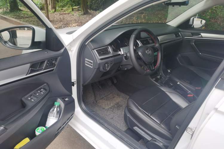 Used Volkswagen Bora 2017 1.6L Manual Comfort Model Driver Seat