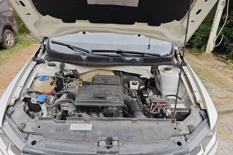 Used Volkswagen Bora 2017 1.6L Automatic Fashion Model Engine Bay