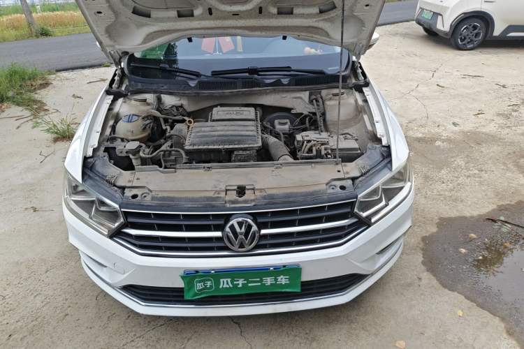 Used Volkswagen Bora 2017 1.6L Manual Comfort Model Engine Bay