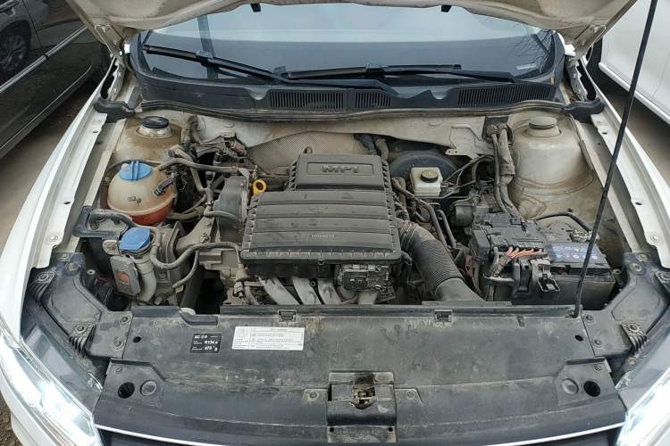 Used Volkswagen Bora 2017 1.6L Automatic Fashion Model Engine Bay