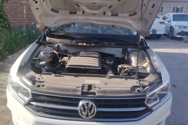 Used Volkswagen Bora 2017 1.6L Automatic Fashion Model Engine Bay
