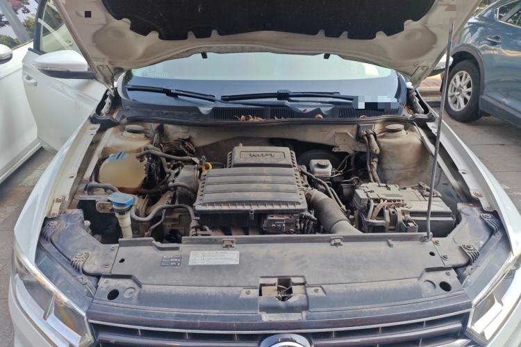 Used Volkswagen Bora 2017 1.6L Automatic Comfort Model Engine Bay