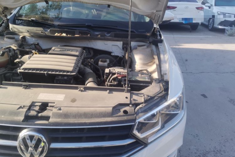 Used Volkswagen Bora 2017 1.6L Automatic Fashion Model Engine Bay Left