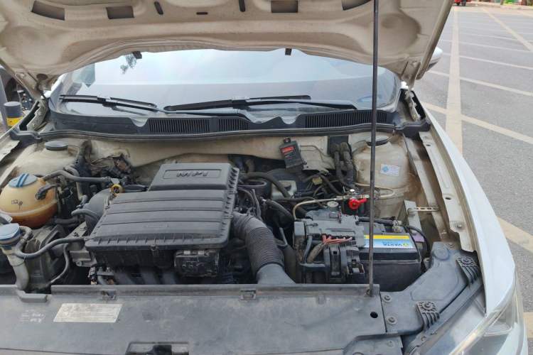 Used Volkswagen Bora 2017 1.6L Manual Fashion Model Engine Bay Left