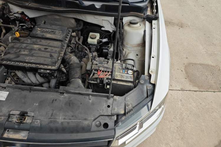 Used Volkswagen Bora 2017 1.6L Automatic Fashion Model Engine Bay Left