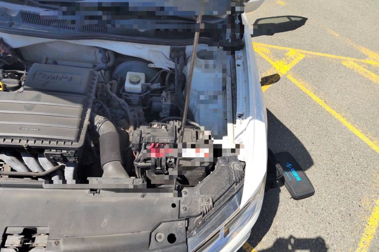 Used Volkswagen Bora 2017 1.6L Automatic Fashion Model Engine Bay Left