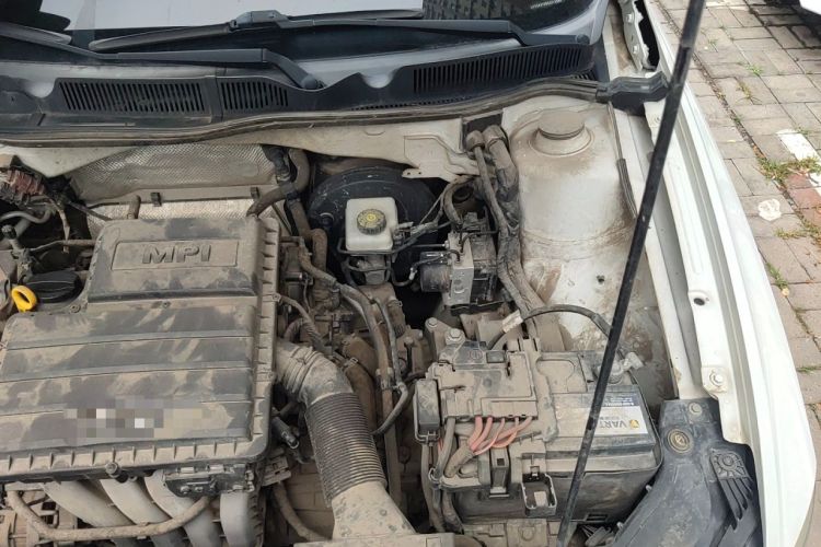 Used Volkswagen Bora 2017 1.6L Automatic Comfort Model Engine Bay Left