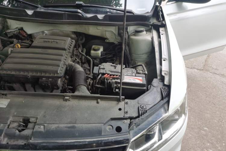 Used Volkswagen Bora 2017 1.6L Manual Comfort Model Engine Bay Left