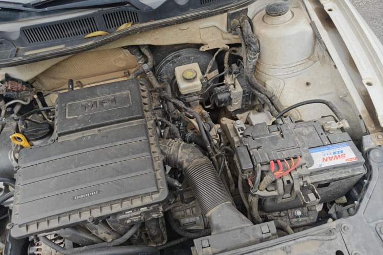 Used Volkswagen Bora 2017 1.6L Automatic Fashion Model Engine Bay Left
