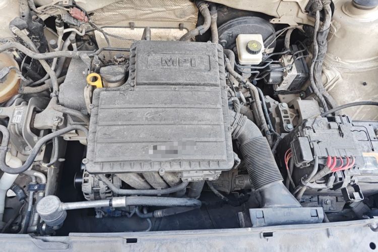 Used Volkswagen Bora 2017 1.6L Automatic Fashion Model Engine Bay