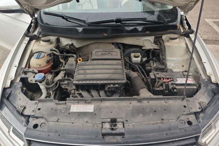 Used Volkswagen Bora 2017 1.6L Automatic Fashion Model Engine Bay