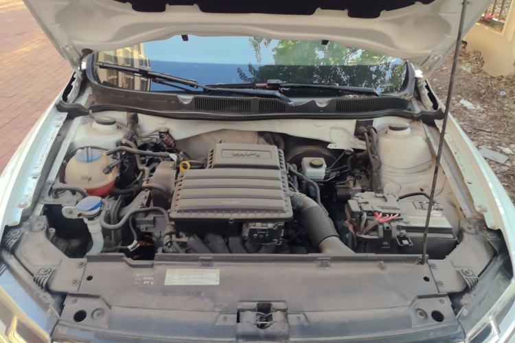 Used Volkswagen Bora 2017 1.6L Manual Two-Millionth-Vehicle Commemorative Edition Engine Bay