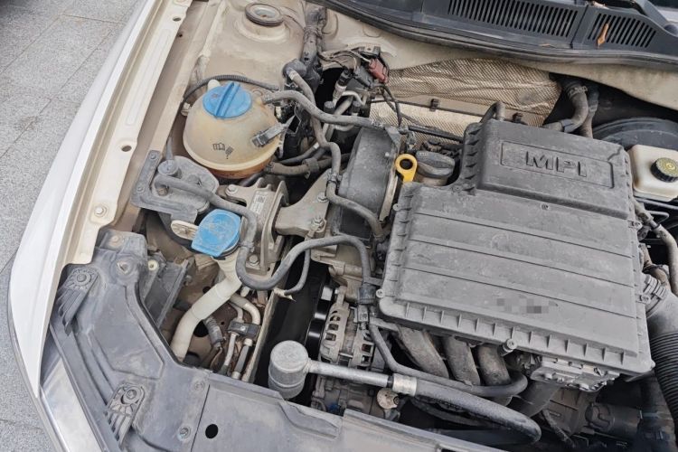 Used Volkswagen Bora 2017 1.6L Automatic Fashion Model Engine Bay Right