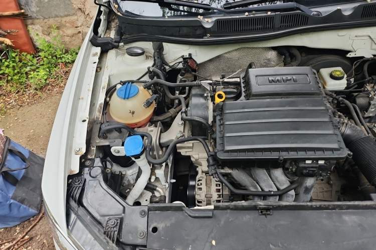 Used Volkswagen Bora 2017 1.6L Automatic Fashion Model Engine Bay Right