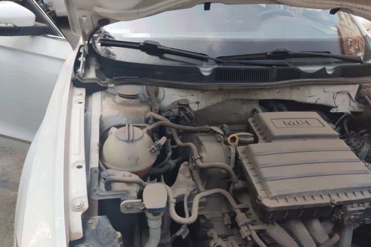 Used Volkswagen Bora 2017 1.6L Manual Fashion Model Engine Bay Right