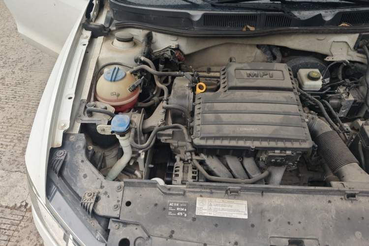 Used Volkswagen Bora 2017 1.6L Automatic Fashion Model Engine Bay Right