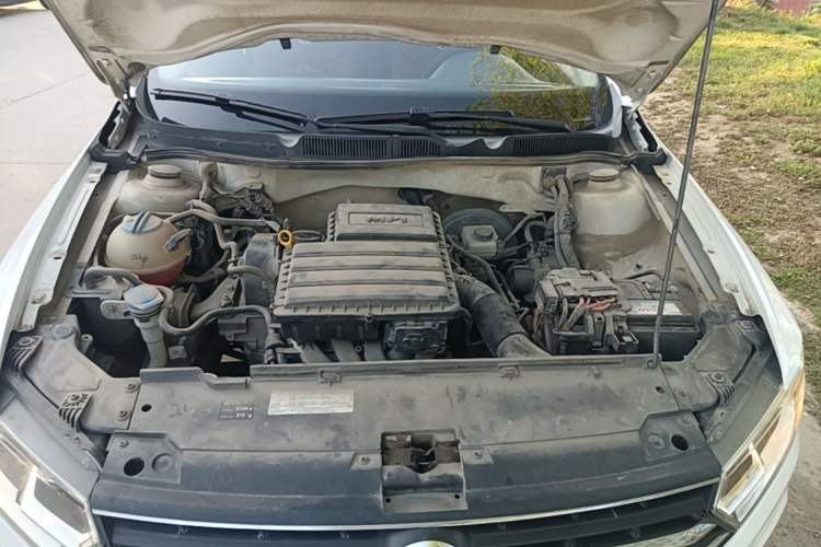 Used Volkswagen Bora 2017 1.6L Automatic Fashion Model Engine Bay